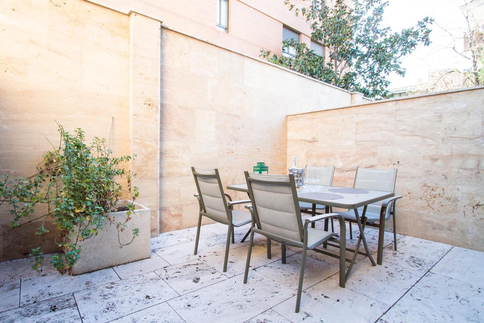 Villablino Arturo Soria Apartment *