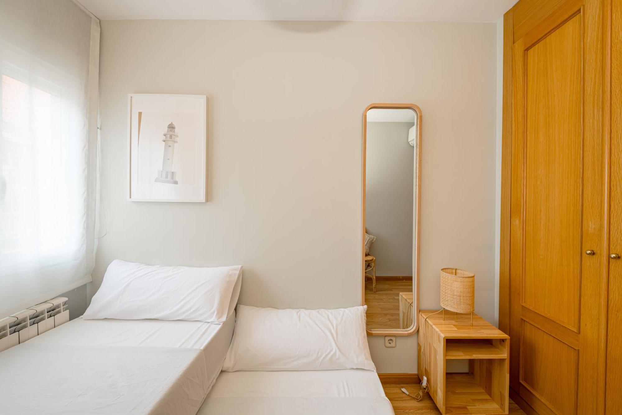 Apartment 2br Av America Bernabeu Stadium
