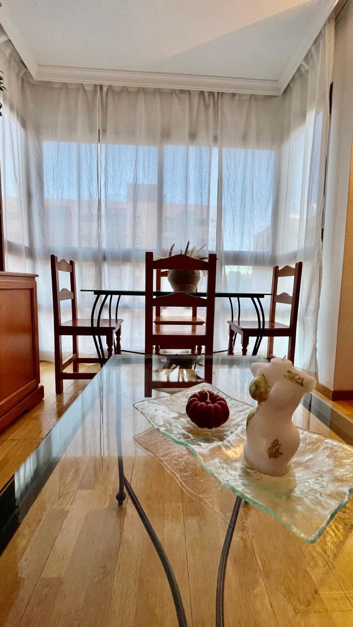 Deyanira Suite, Aeropuerto, Ifema Apartment *