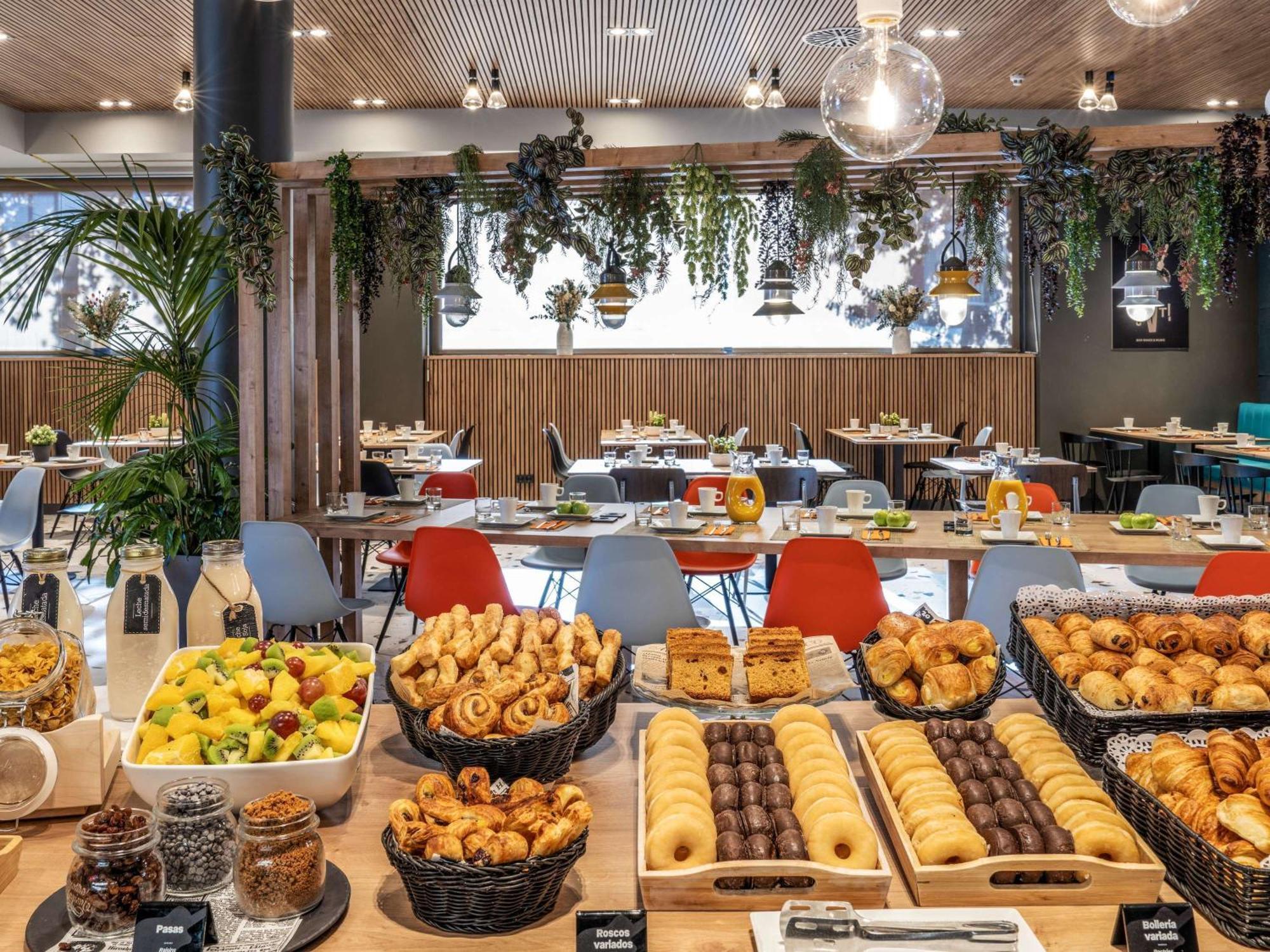 Hotel Ibis Aeropuerto Barajas Madrid