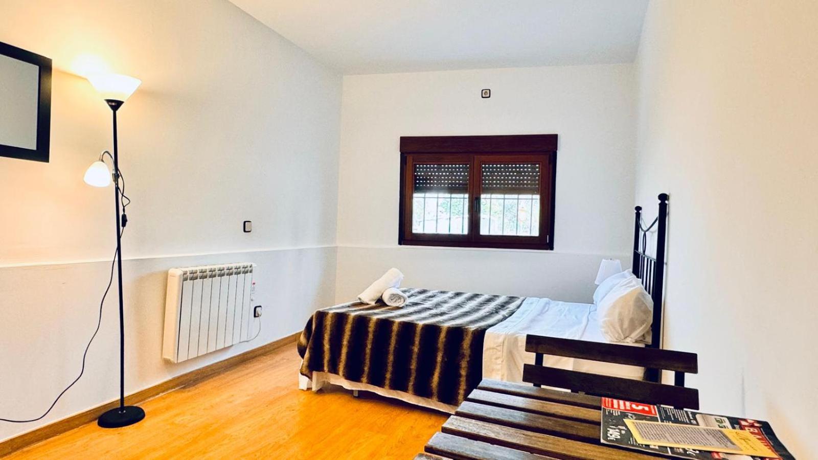 Apartamento Completo Para 8 Personas A 5 Minutos Del Aeropuerto E Ifema Apartment