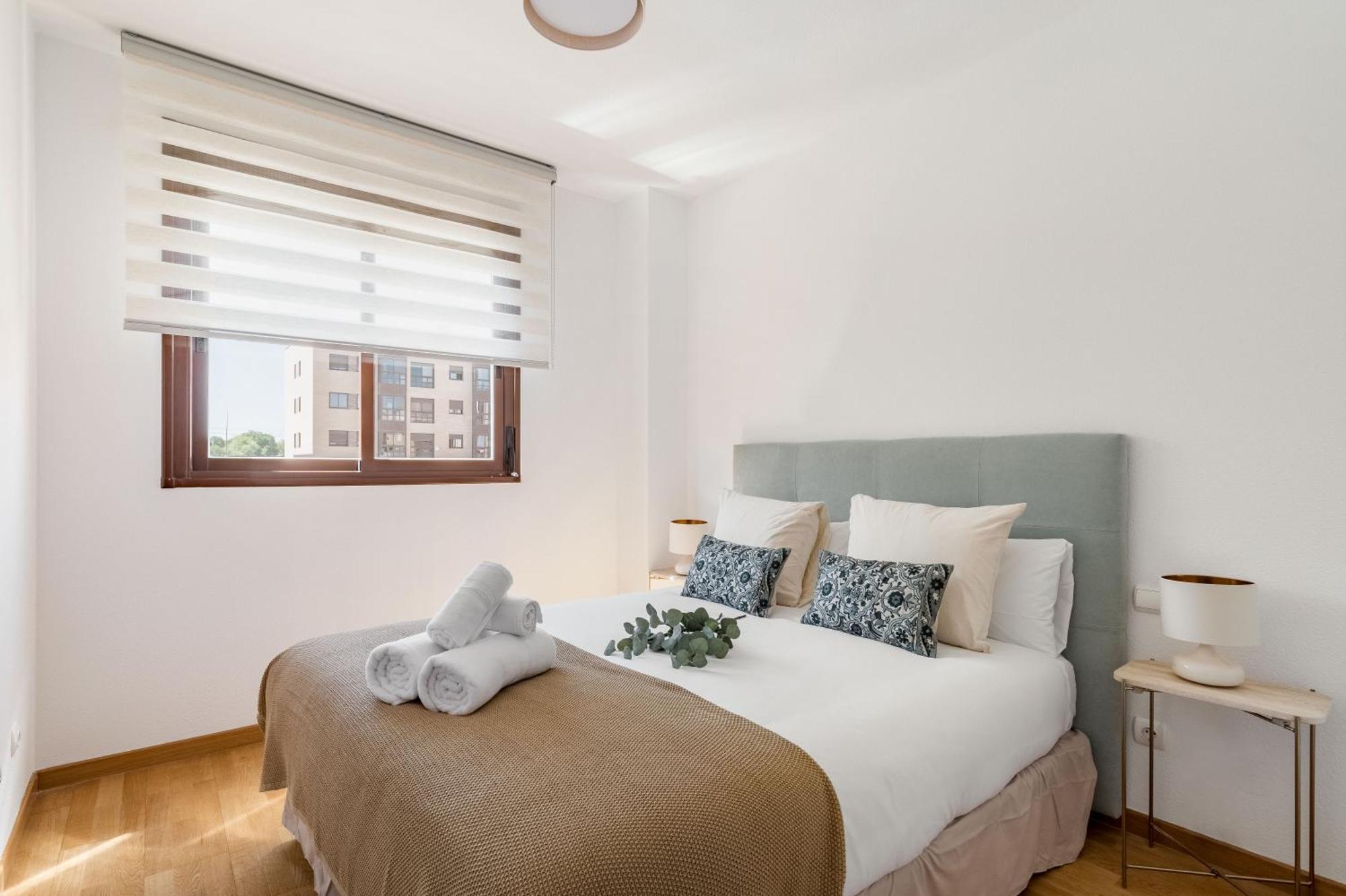 Apartment Charming Airport Iv