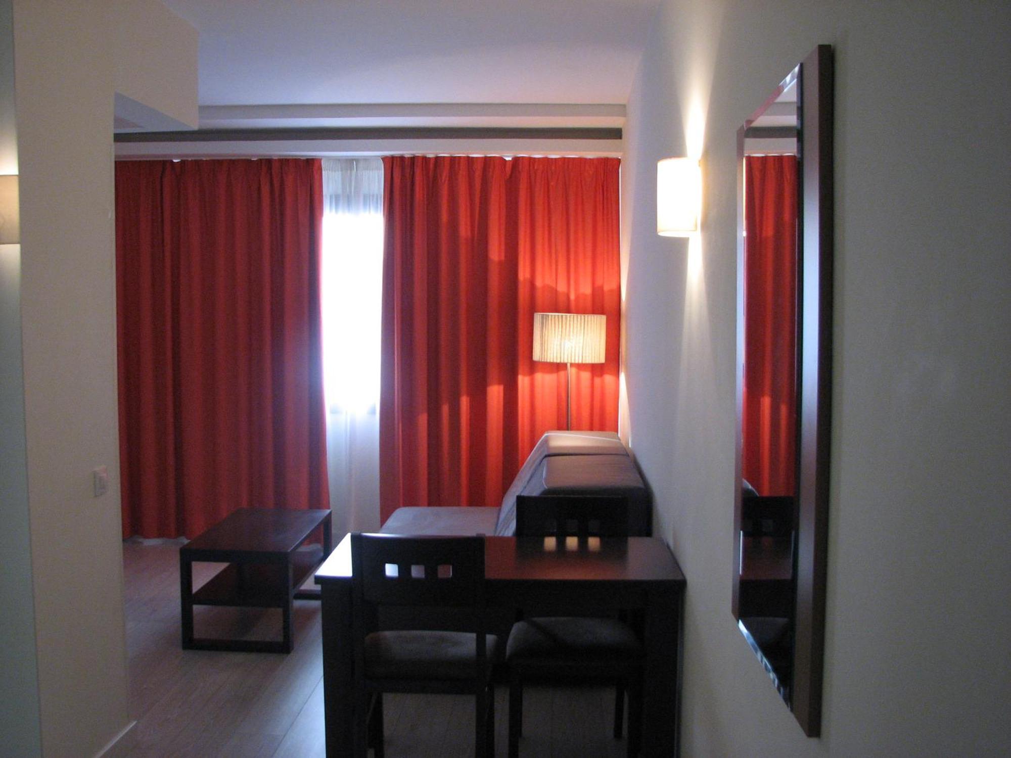 Aparthotel Recoletos 3*