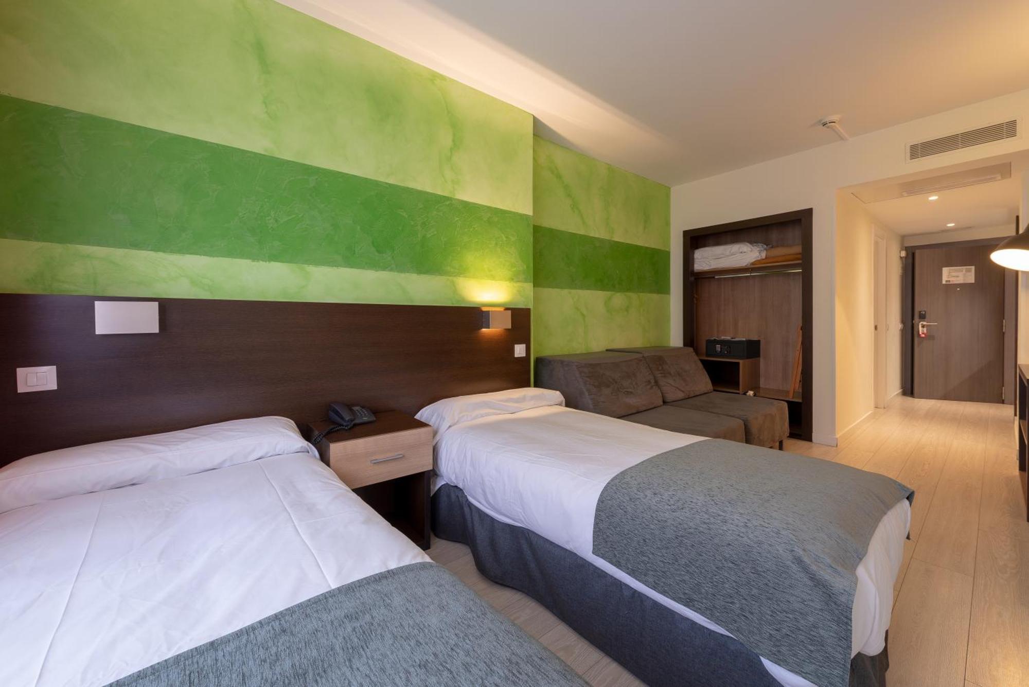 Recoletos Aparthotel 3*