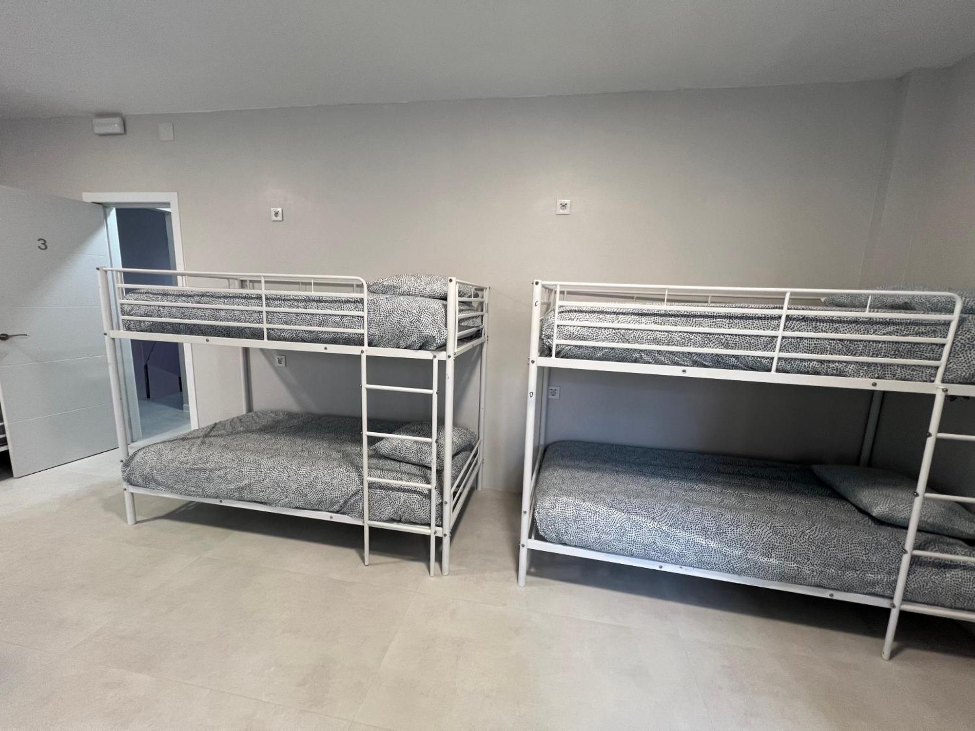Oasis Hostel *