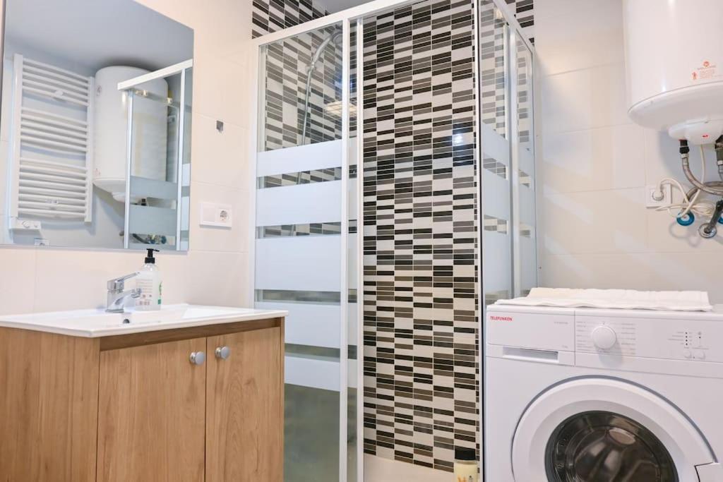 Apartment For Acogedor Temporal De Un En Chamartin Mma322b *