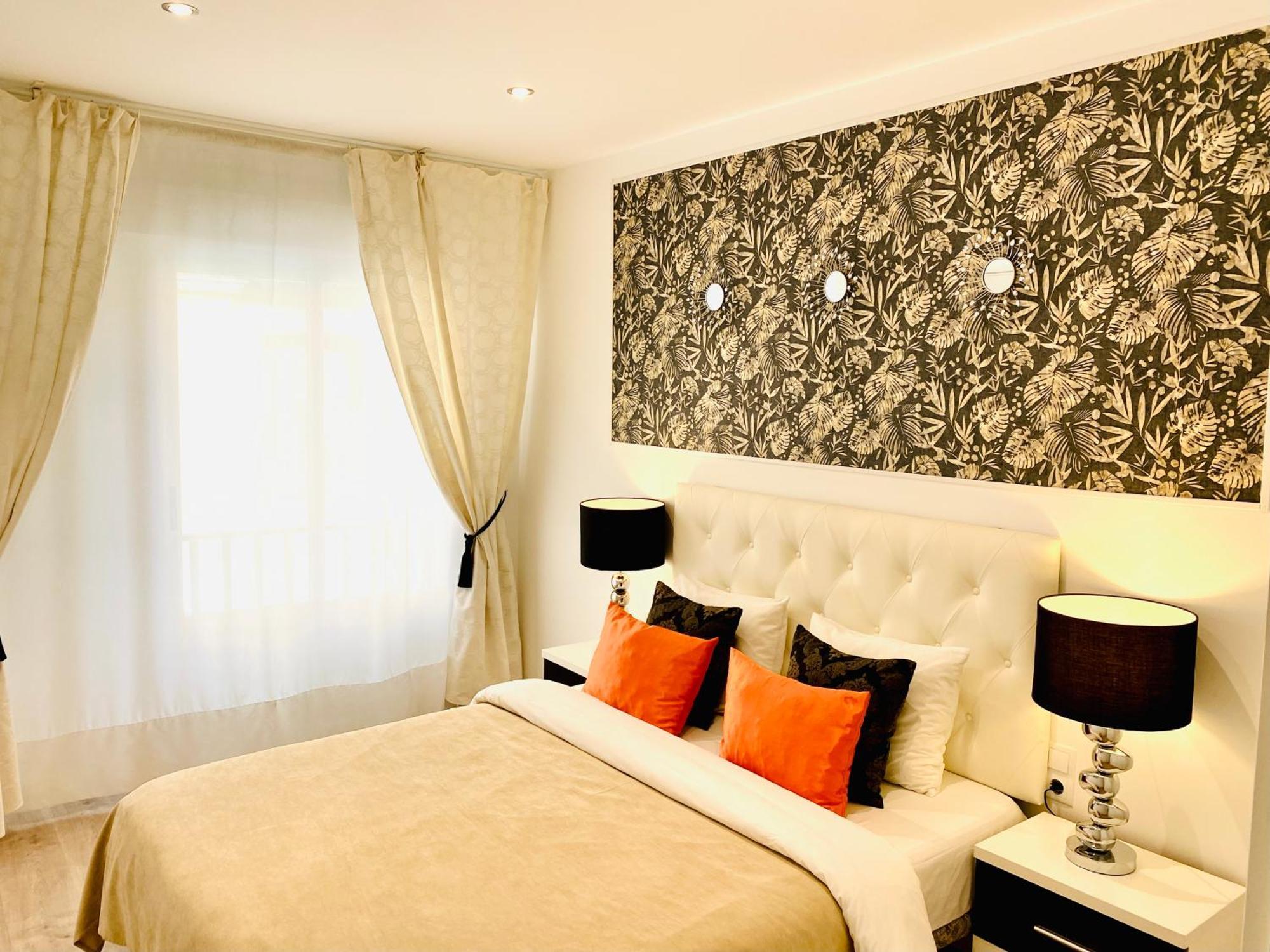 Apartment Plaza *