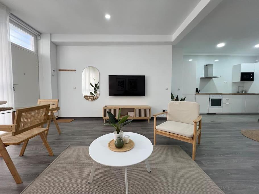 Modern Close To Salamanca District & Bullring Apartment *