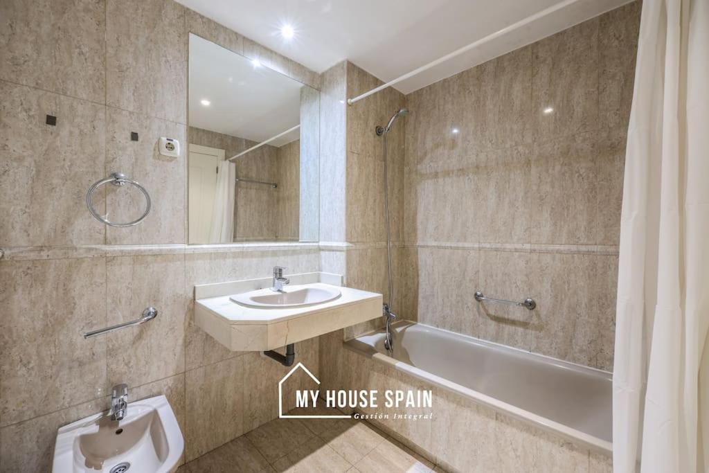 Apartment Myhousespain - Con Parking Junto A Ifema Y Barajas *