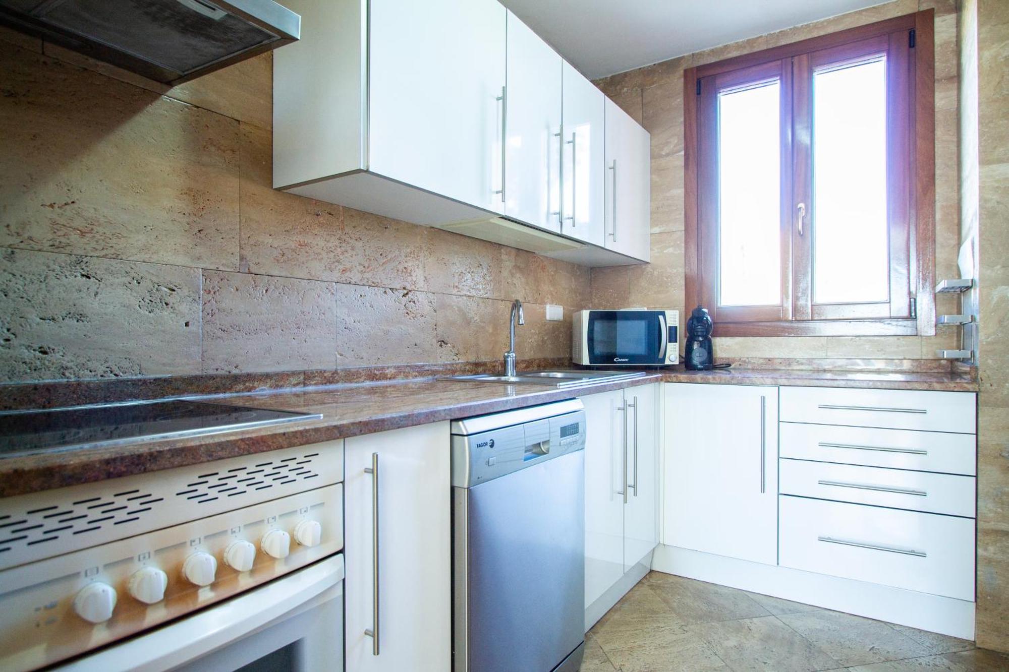Villablino Arturo Soria Apartment