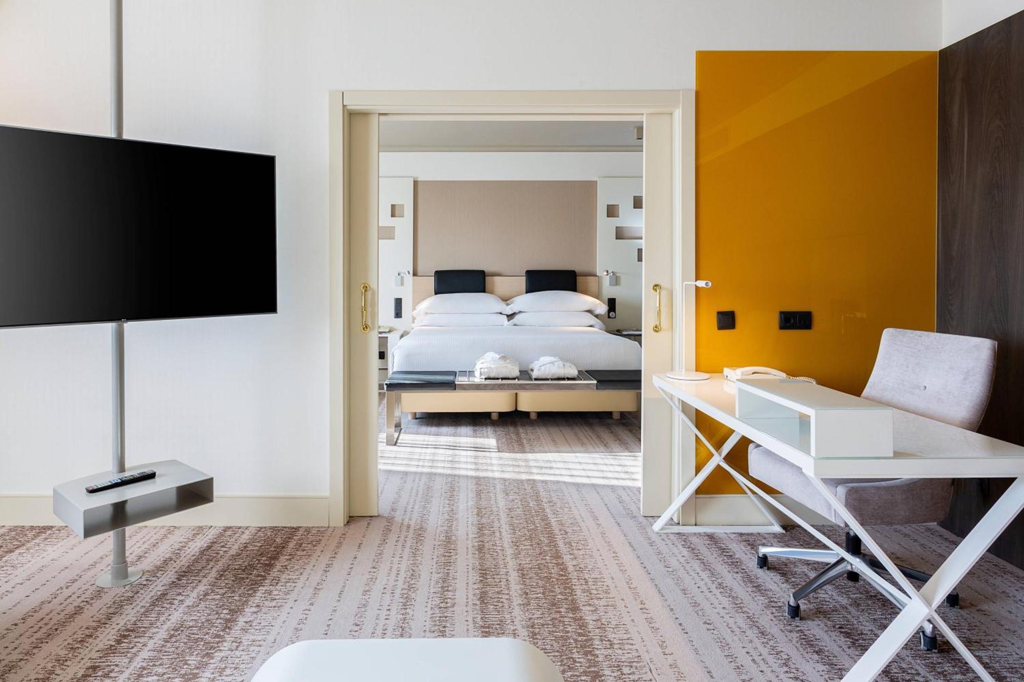 Hotel Marriott Auditorium & Conference Center 4*