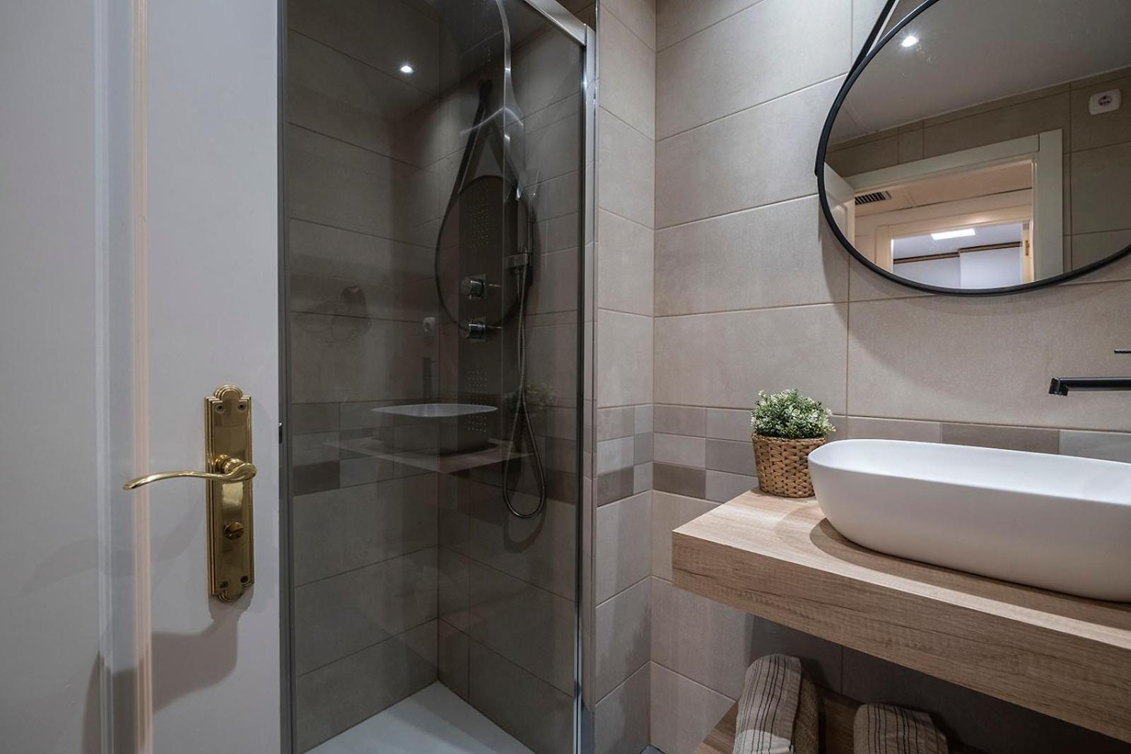 Apartment Wanda Ifema Con Parking Y Piscina Madrid