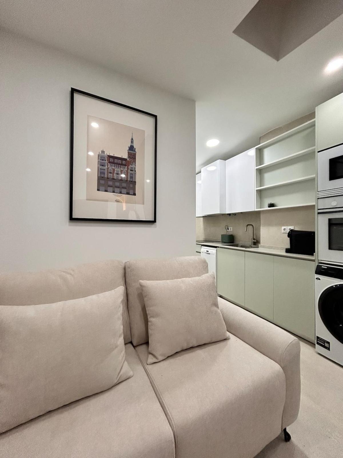Aerosuites103 Apartment Madrid