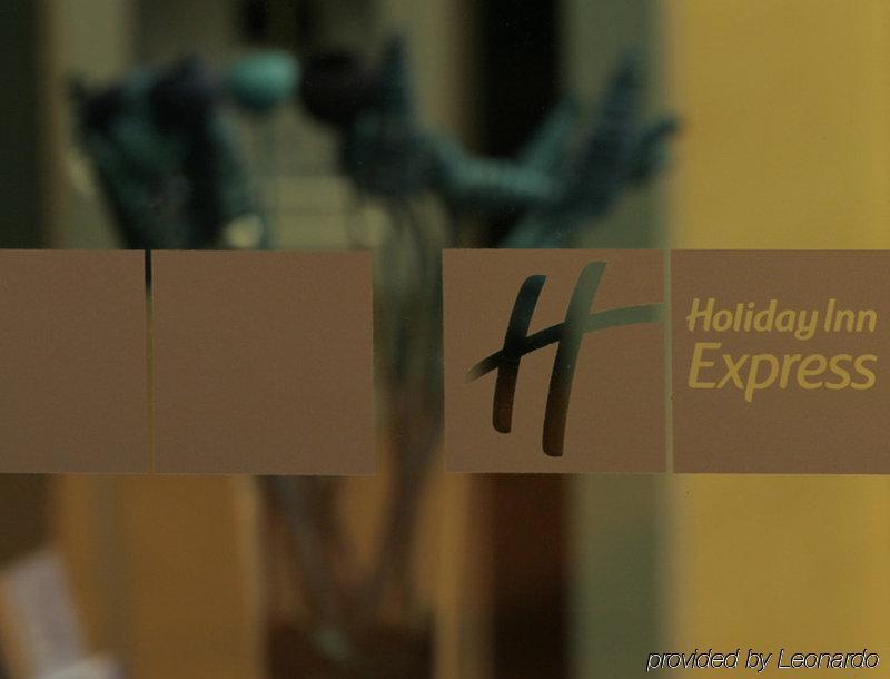 Aeropuerto T1 T2 T3 Hotel
