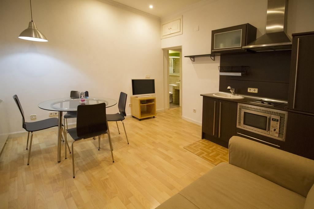 Foster Sol Apartment Madrid
