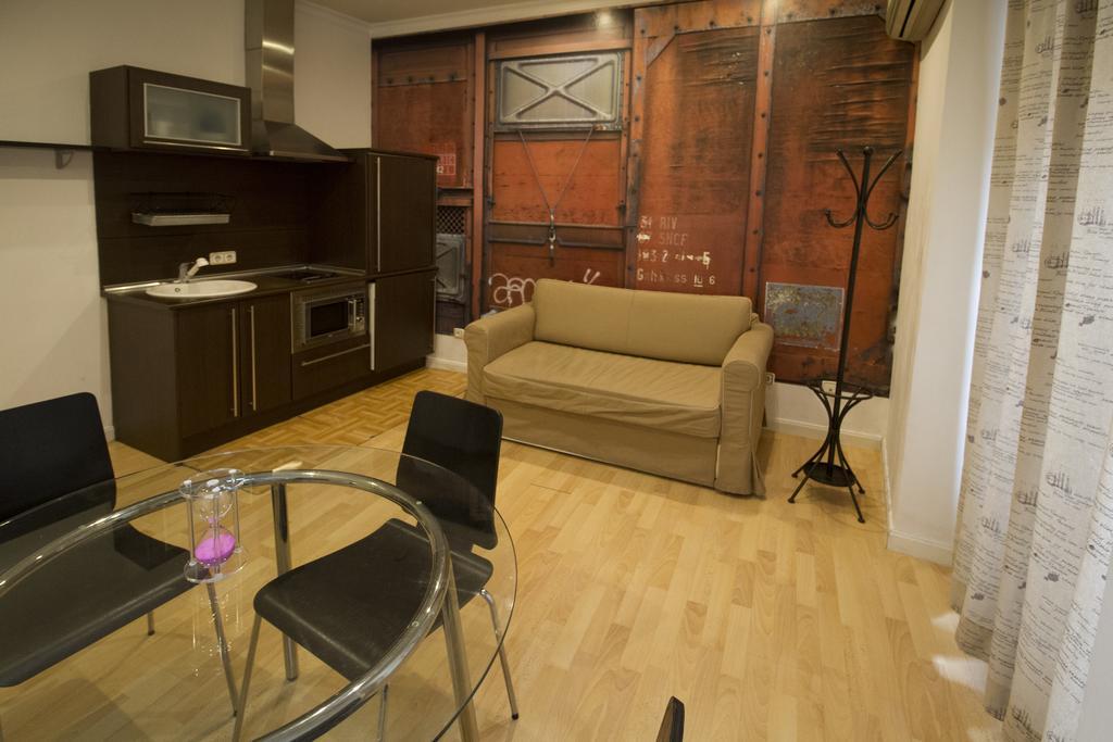 Foster Sol Apartment Madrid