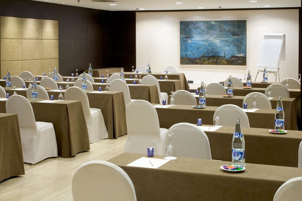 Nh Paseo De La Habana Hotel 4*