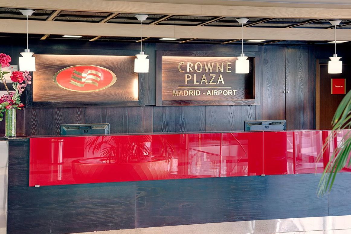 Crowne Plaza Airport Hotel