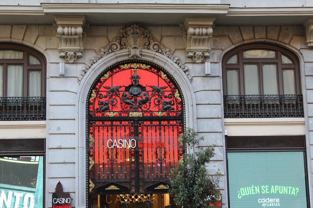 Casa De Hu\u00e9spedes Lourdes Madrid