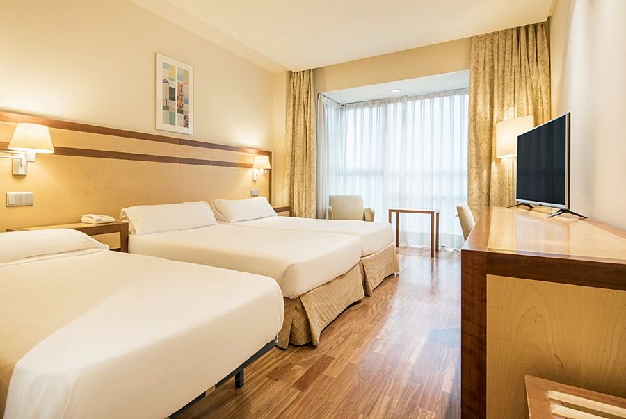 Hotel Ilunion Pio Xii 4*