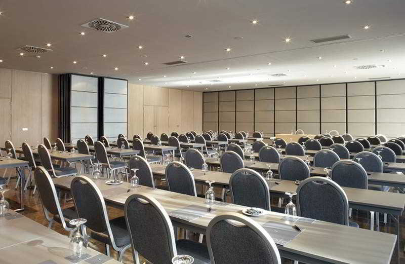 Hotel Ac Feria By Marriott Madrid