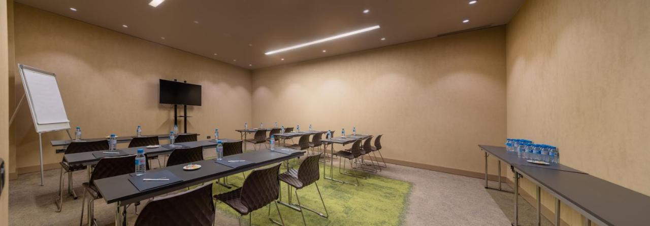 Aravaca Village Hotel Madrid
