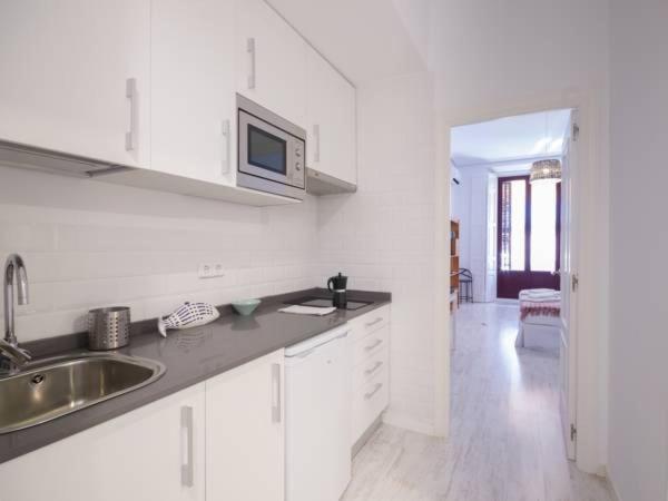 L&H Puerta Del Sol Apartment *