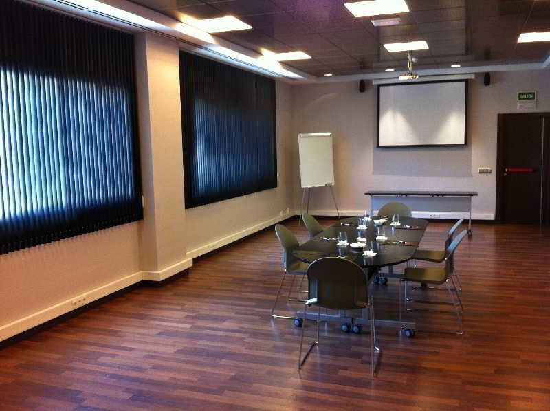 Hotel Tach Airport Madri