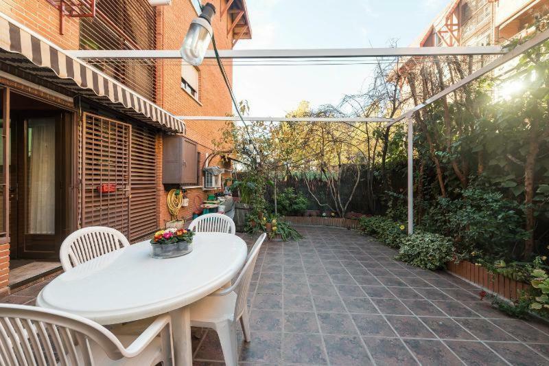 Vivienda Familiar Con Jardin Junto A Ifema *