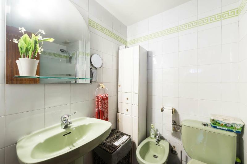 Vivienda Familiar Con Jardin Junto A Ifema Madri