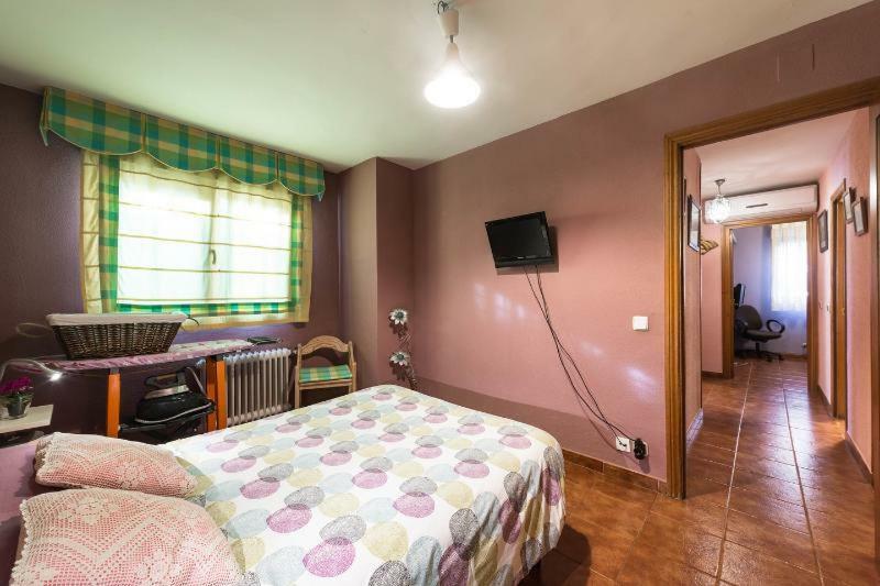 Apartamento Vivienda Familiar Con Jardin Junto A Ifema *