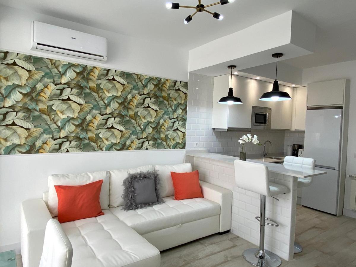 Plaza Apartment