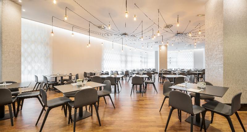 Ilunion Pio Xii Hotel