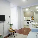Apartamento Al Lado De Gran Via - Pink