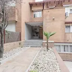 Chalet Alameda De Osuna