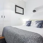 Mit House Monte Esquinza En Madrid