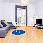 Encantador Apartamento en Chueca junto a Gran Vía, Infantas 1-1 by Batuecas