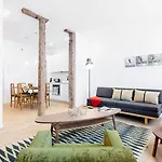 Malasana Apartment By Flatsweethome