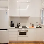 Modern Apartment, Self Check-In, Wi-Fi, Smart Tv 55\