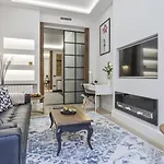 Charming City Center Apartment For 4 Perfect Location, Espoz Y Mina III