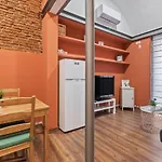 Contemporary Flat With 1-Bedroom In Madrid