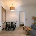 Homeabout Diego De Leon Apartment I