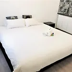 Deluxe Room Center