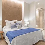 Experience The Best Of Madrid! Gran Via Apartment For 6, Comfort And Style In The Heart Of Chueca III
