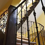 Reina Sofia Boutique II