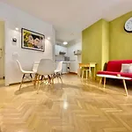 Charming Cozy Malasana