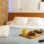 Cozy Apartment Puerta Del Sol & Private Patio