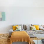Minty Stay - Bright Chamberi