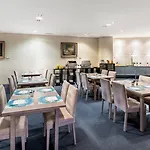 Rafaelhoteles Piramides