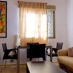Reina Victoria Apartaments&SuiteS TPH